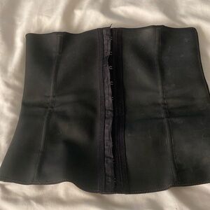 Faja- waist trainer garment size M